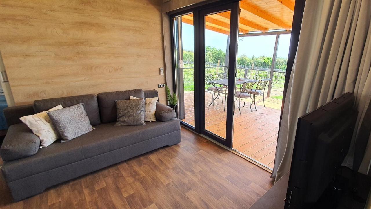 Collis Winery - Family & Friends - Mobilhome Rovinj Eksteriør bilde
